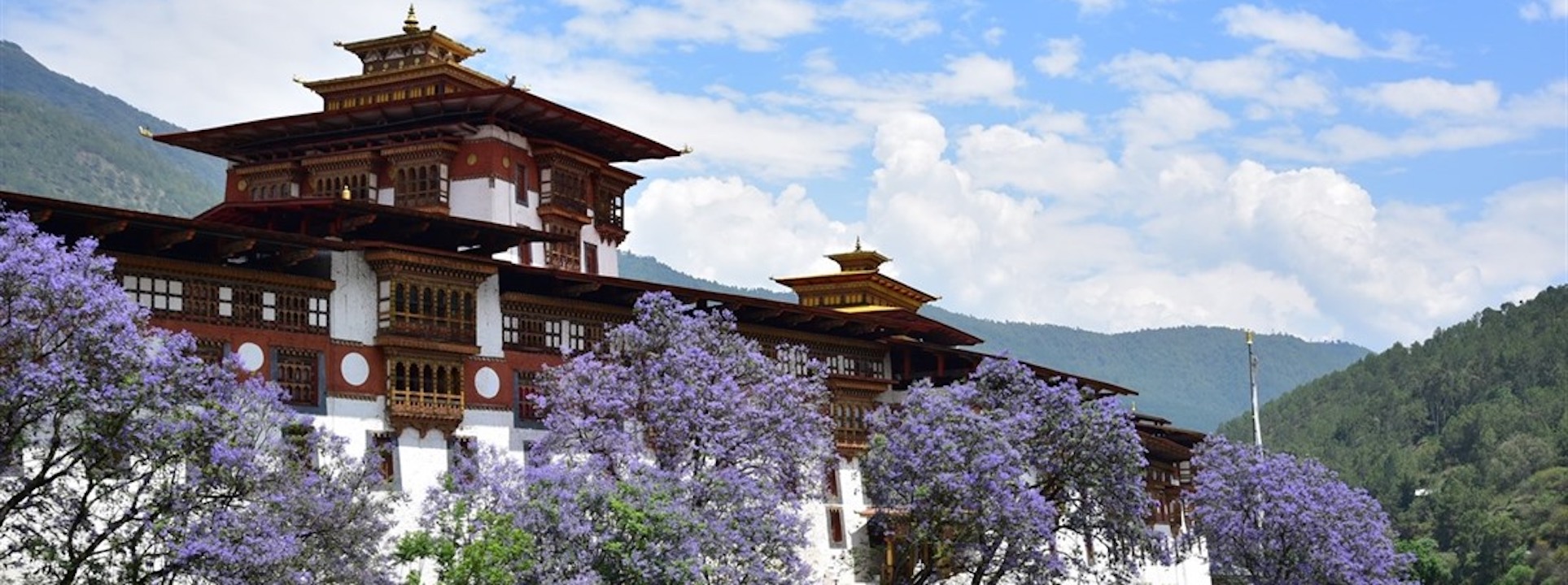 4 Day Tast of Bhutan Deluxe Private tour (economy class flight from Bangkok included) Shoulder Season